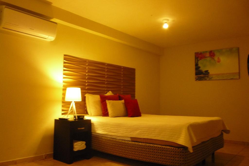 Hotel Boutique Valverde Cumbres De La Escalon Mejicanos Bagian luar foto