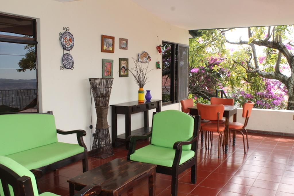 Hotel Boutique Valverde Cumbres De La Escalon Mejicanos Bagian luar foto