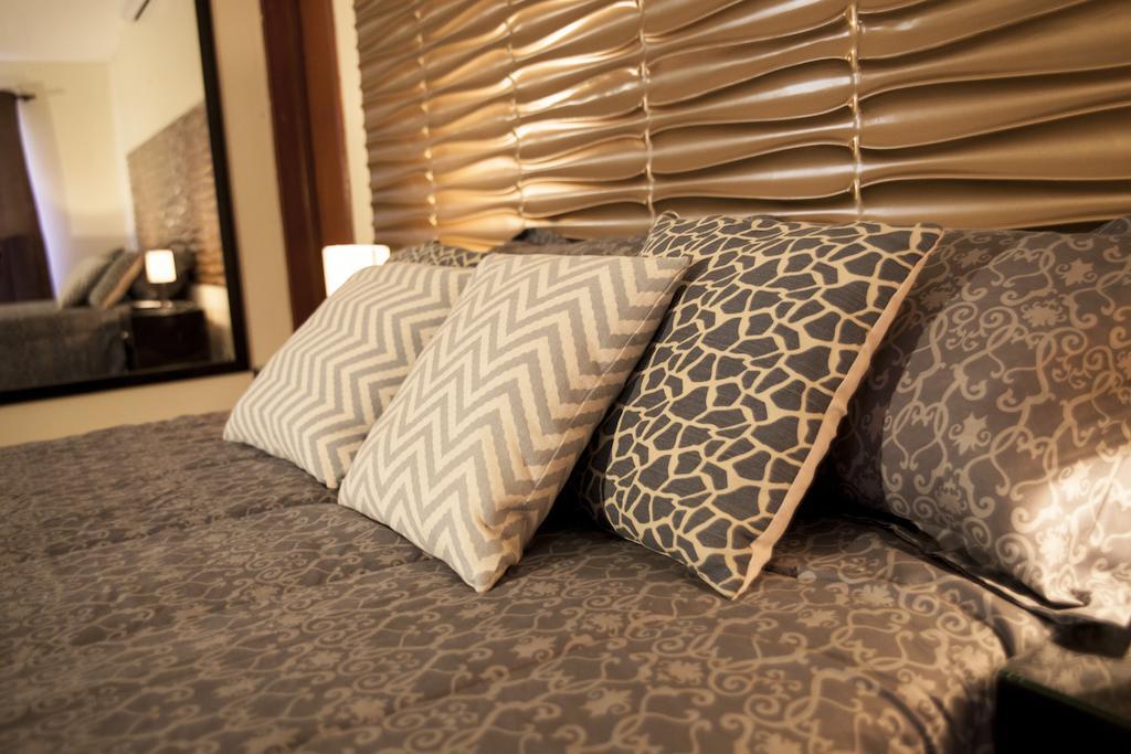 Hotel Boutique Valverde Cumbres De La Escalon Mejicanos Ruang foto