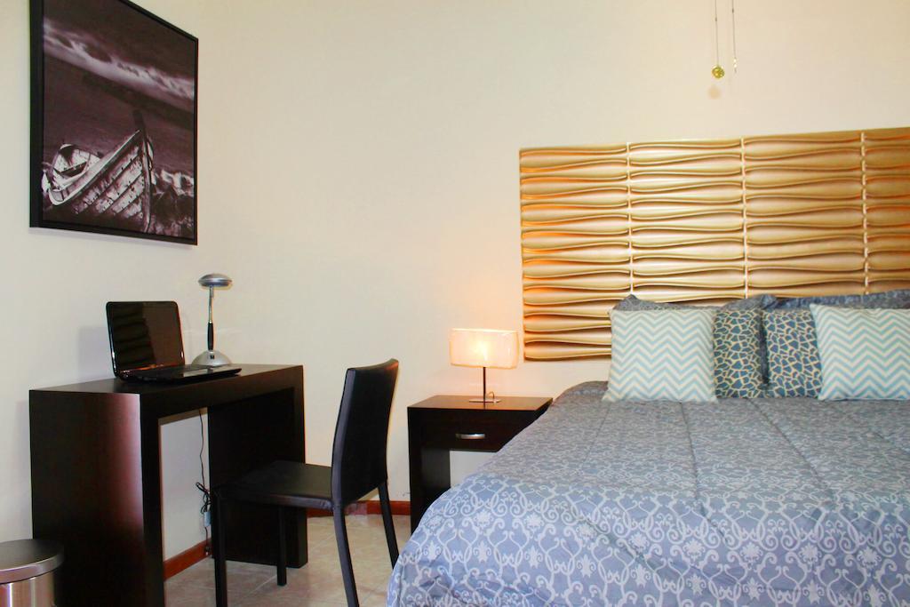 Hotel Boutique Valverde Cumbres De La Escalon Mejicanos Ruang foto